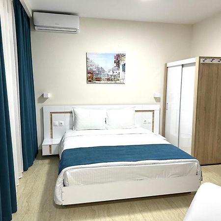 Navarino Luxe Suites Peraía Kültér fotó